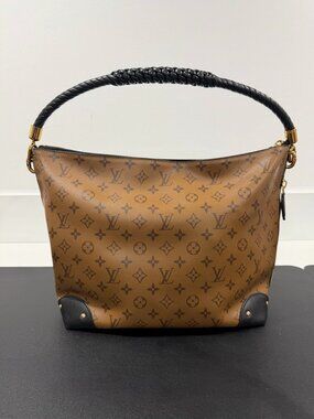 Louis Vuitton Monogram  Reverse Triangle Softy (JB1499)